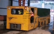 山東15噸鋰電池變頻電機車現(xiàn)場調(diào)試