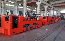 14噸架線式湘潭電機(jī)車(chē)發(fā)往西北某銅礦